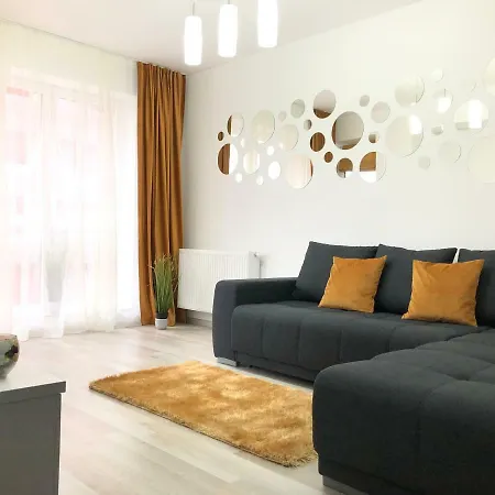Апартаменти Iq Apart 4 - West
