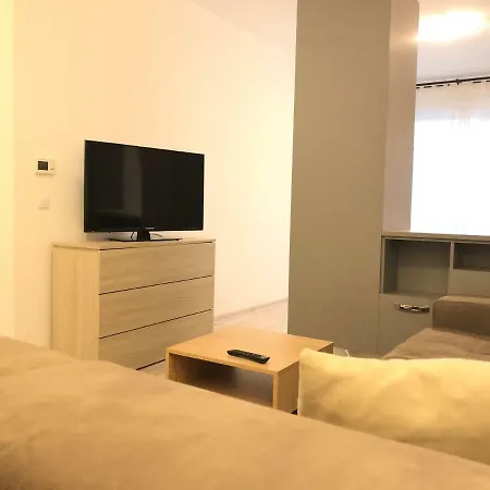 Апартаменти Iq Apart 4 - West *